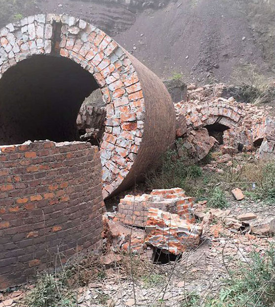 定向拆除砖烟囱